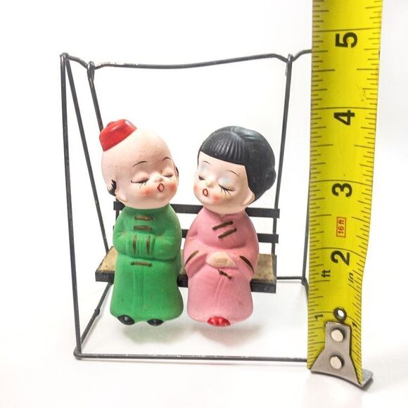 MCM Hand Painted Bisque Porcelain Kissing Couple Swing Japan - Picture 8 of 9